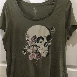 Torrid size 3 skull top